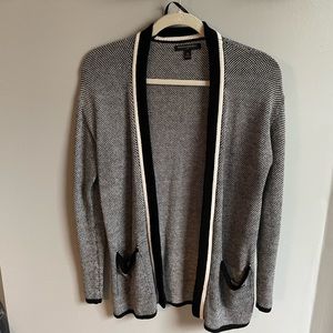 Banana Republic Cardigan. Black and white. XS